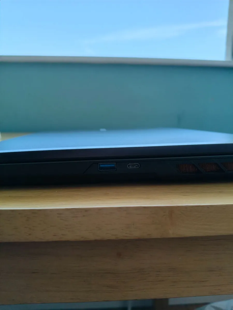 Gigabyte G6x Gaming Laptop - Image 3