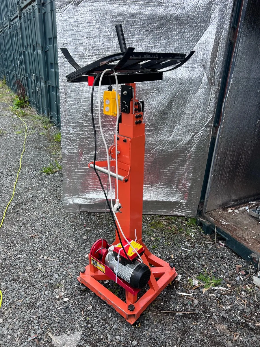 Remote-Controlled Lift / Installation platform - Image 2