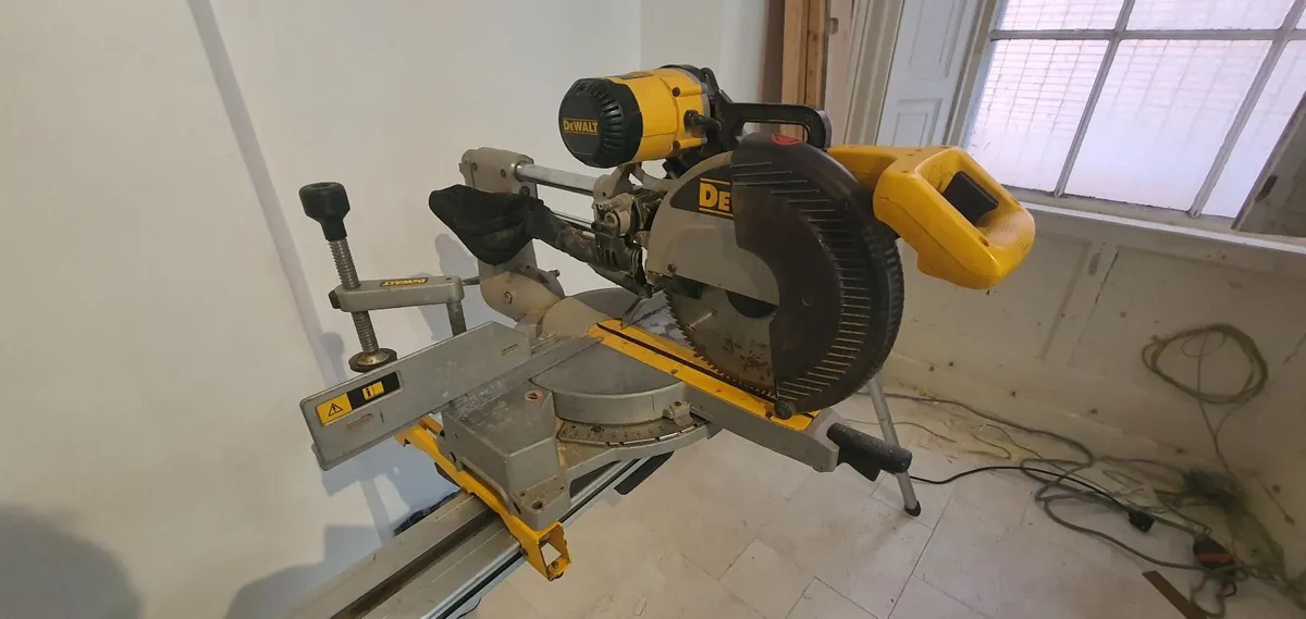 DeWalt DW708 Chop/Mitre saw - Image 1