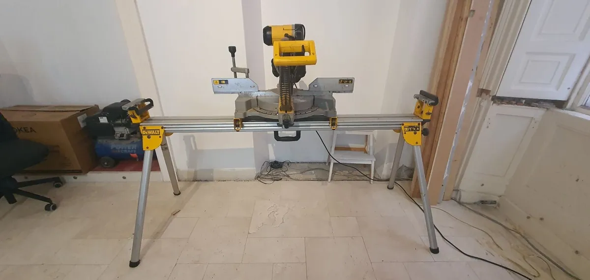 DeWalt DW708 Chop/Mitre saw - Image 2