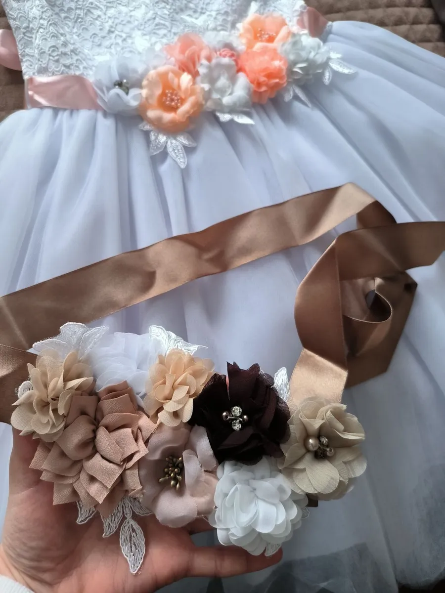 Communion dress - Image 2