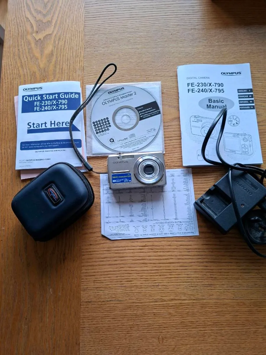 Digital Camera - Image 2