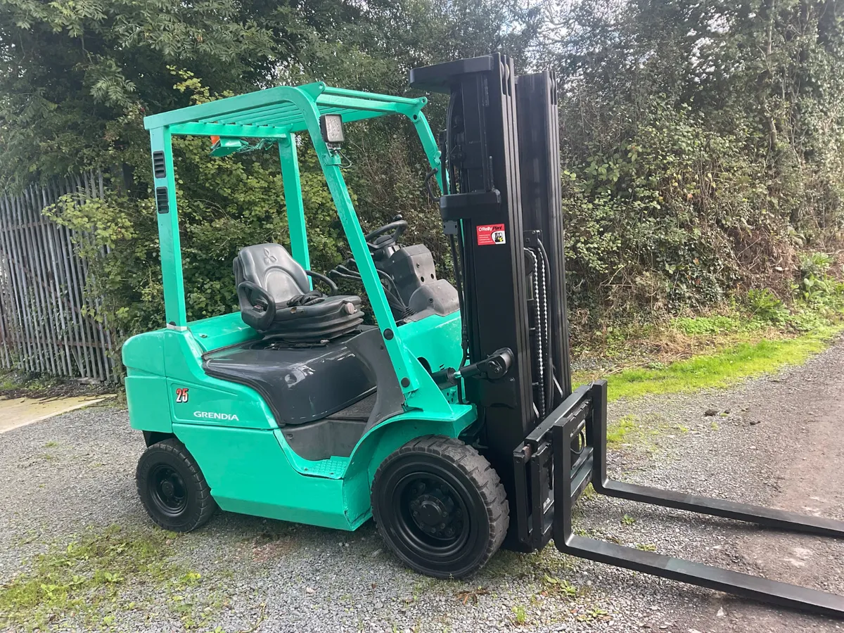 FORKLIFT - Image 3