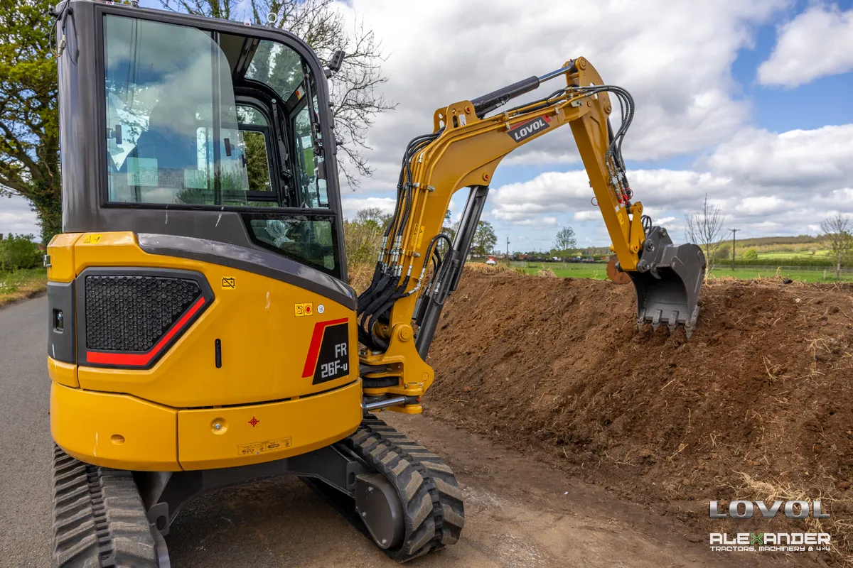 Lovol FR26F-U Mini Digger Excavator - Image 3