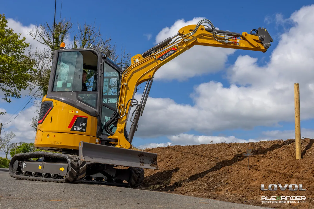 Lovol FR26F-U Mini Digger Excavator - Image 1