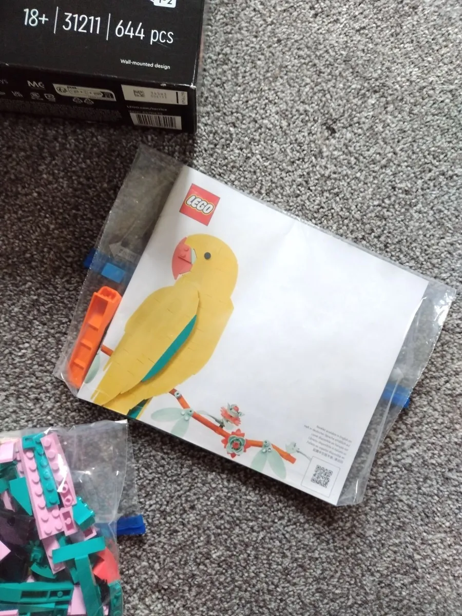 LEGO 31211 The Fauna Collection – Macaw Parrots - Image 4