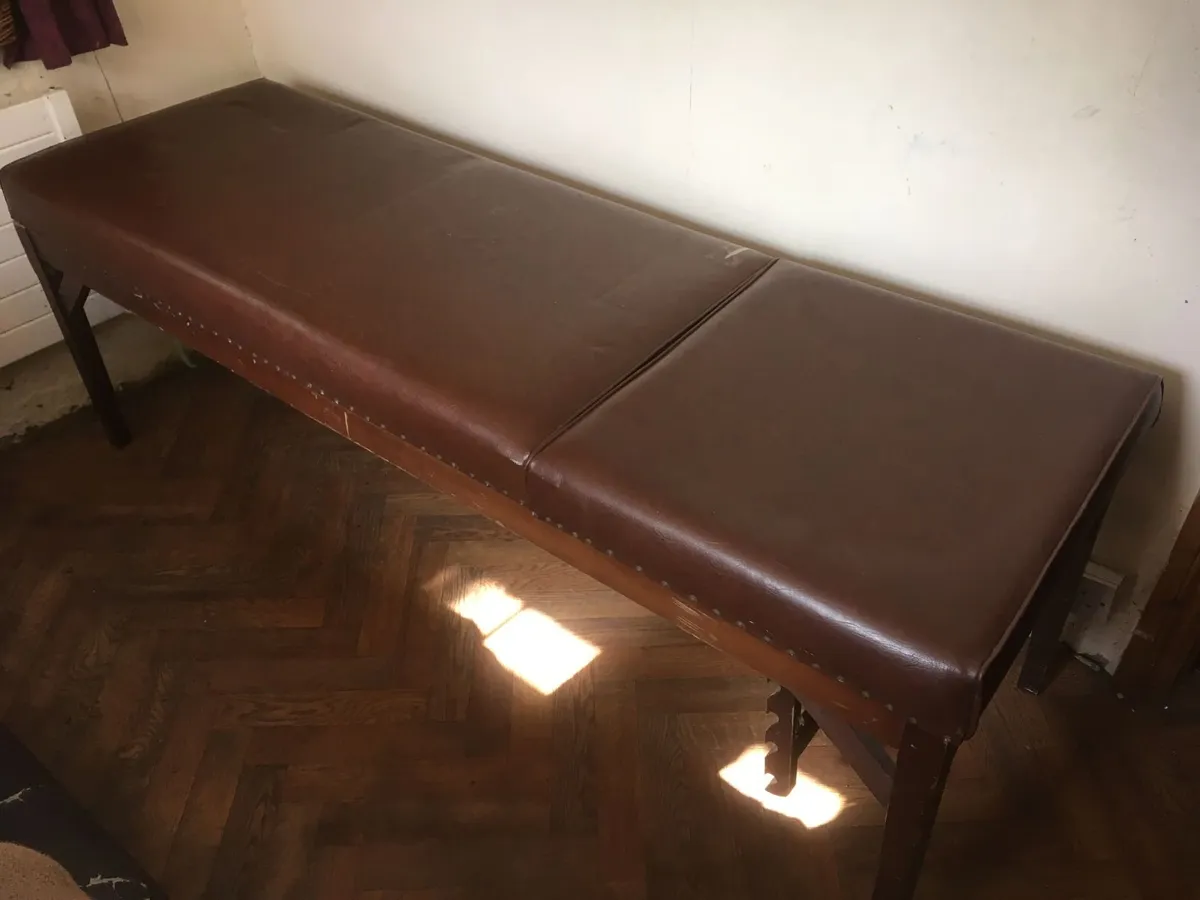Therapy bed-vintage. - Image 1