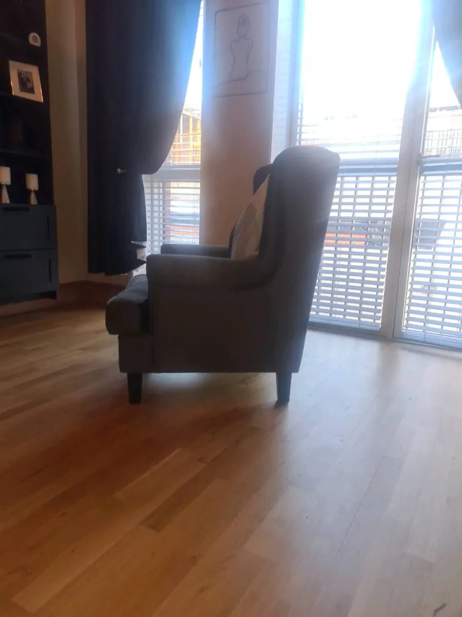 Arm chair - Image 2