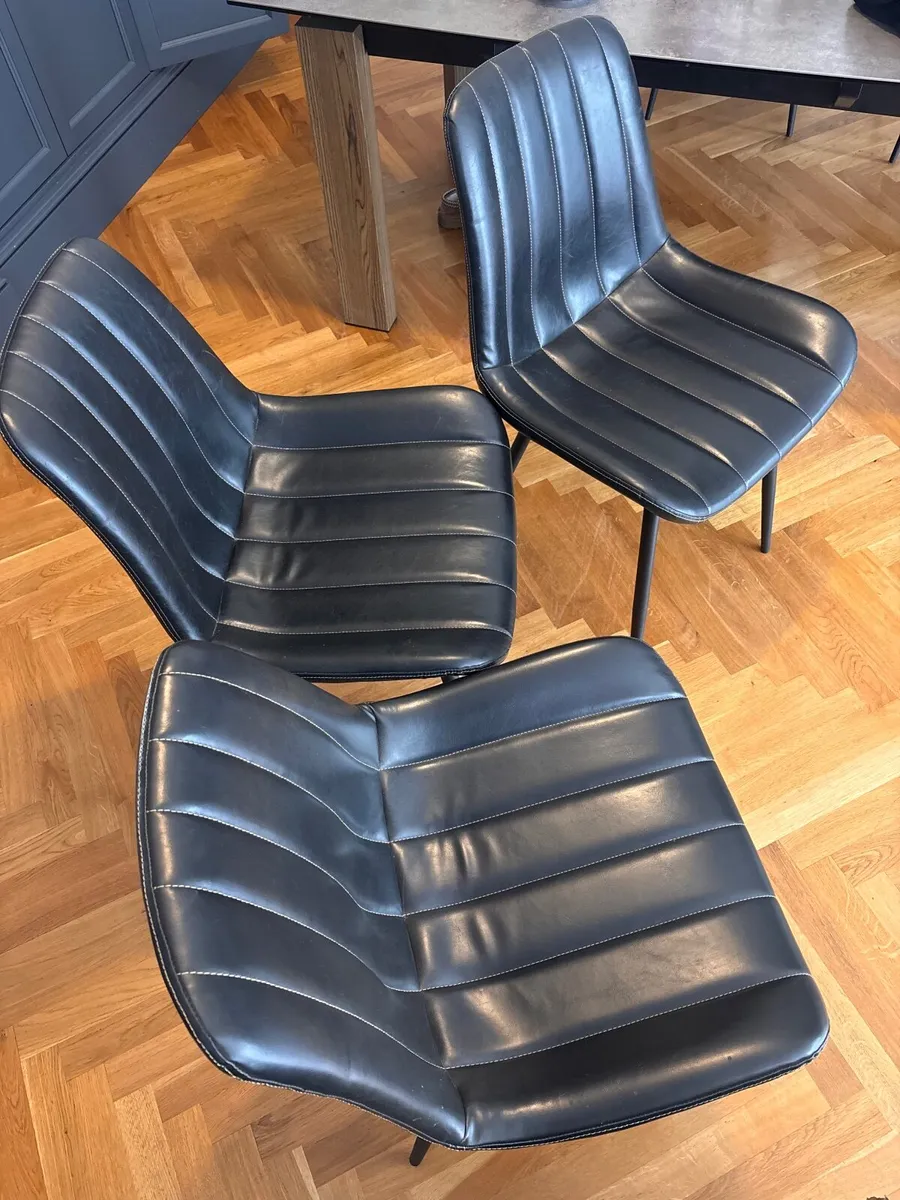 Dining chairs x 6 - Image 1