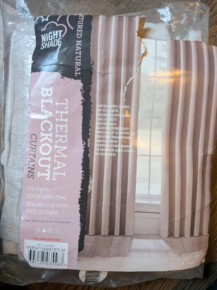 Black out thermal curtains - Image 1