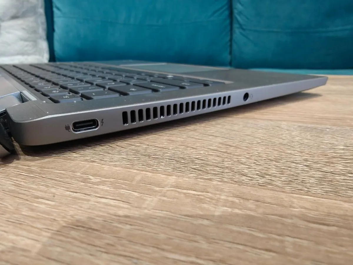 Amazing Dell Latitude 7420 | i7 vPro | 32GB | 512G - Image 3