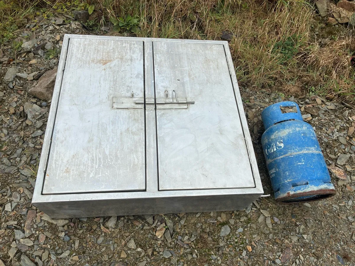 Locker - Image 4