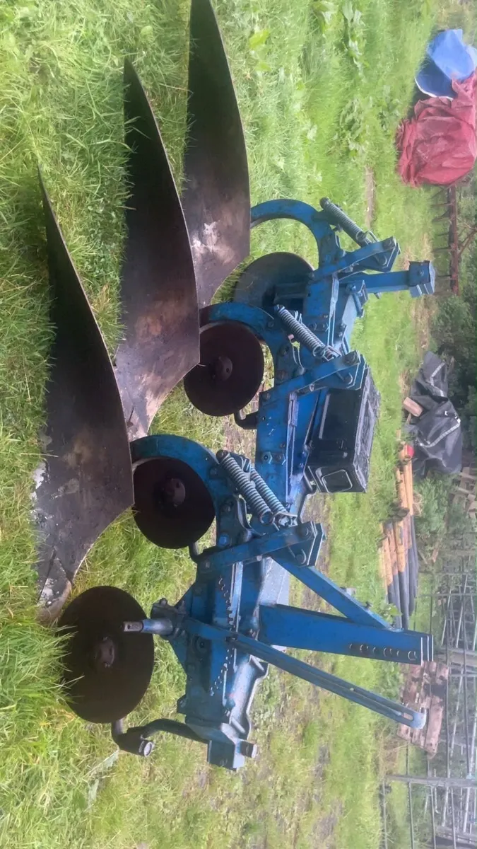 Fiskars 3 furrow plough - Image 2