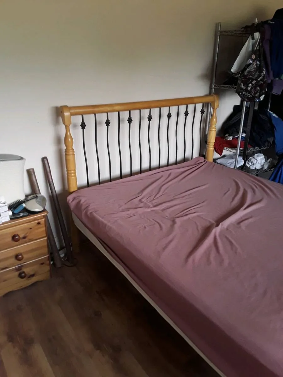 King size bed  top quality bargain 300euro - Image 3