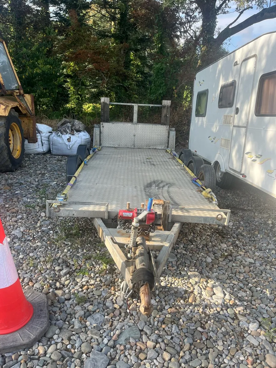 Car transporter - Image 1
