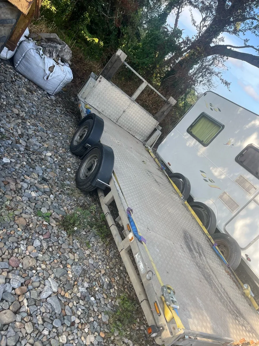 Car transporter - Image 2