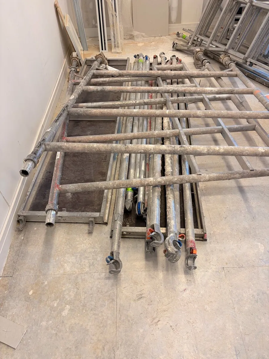 ALUMINIUM TOWER SCAFFOLD - Image 1