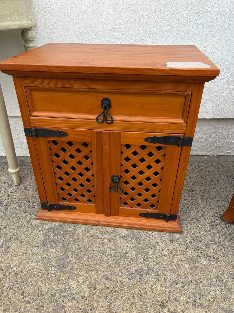 lamp table or locker (as new) - Image 1