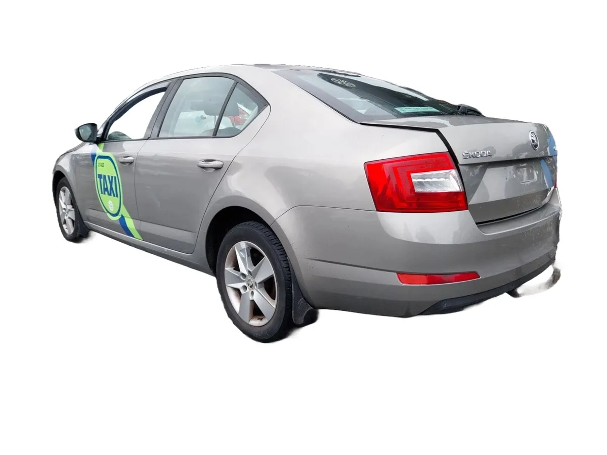 2012-2020 MK3 Skoda Octavia For Breaking - Image 2