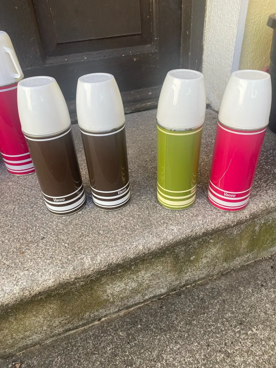 Vintage flasks - Image 2