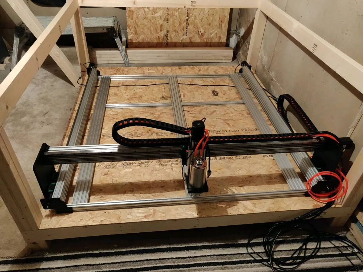 CNC machine 4' x 4' - Image 1