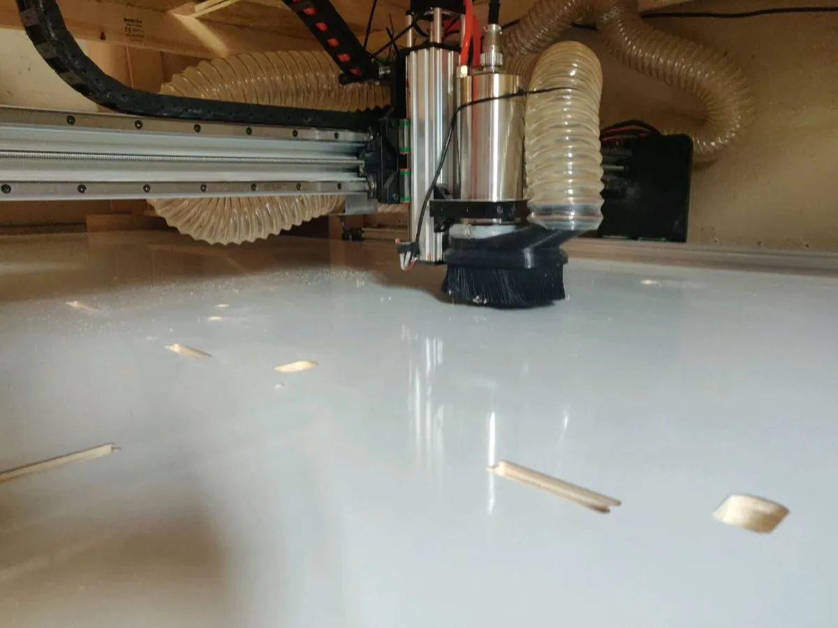 CNC machine 4' x 4' - Image 4