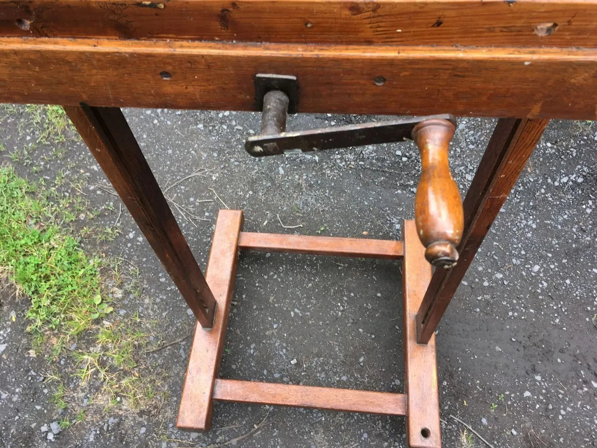 Vintage   Victorian  studio art easel . - Image 4