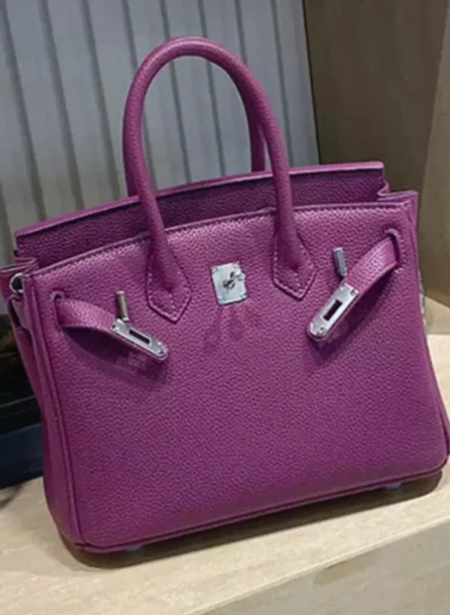 Stunning genuine leather Handbag - Image 1