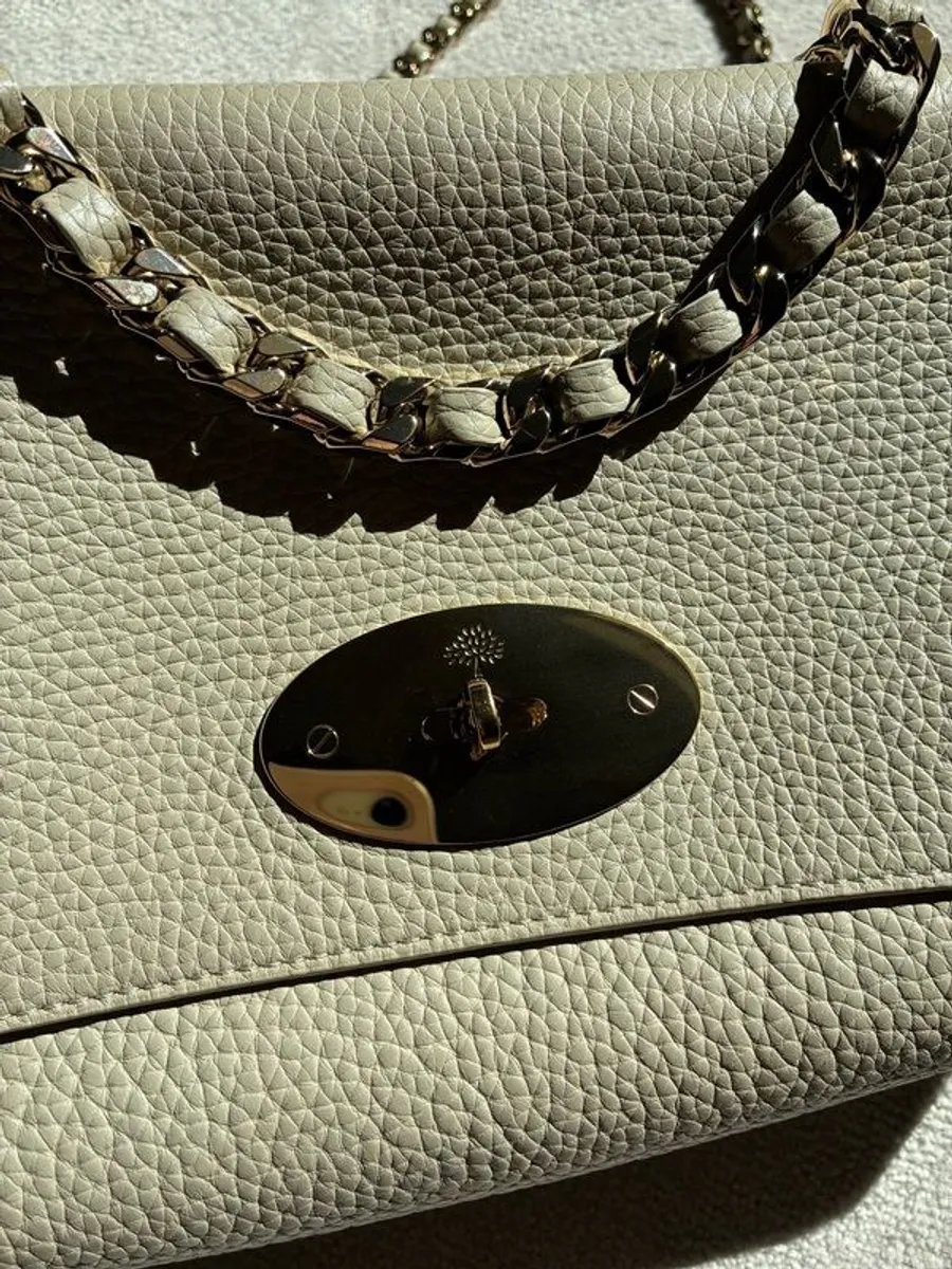 Mulberry Medium Lily with Top Handle - Image 2
