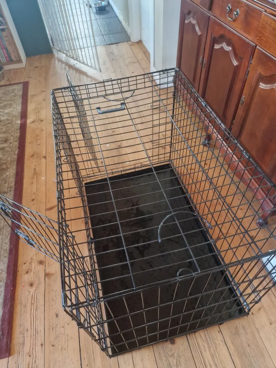Dog crate used for 3 months - Image 2