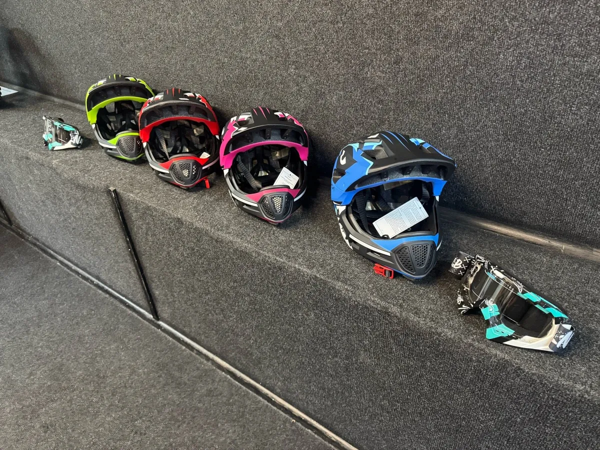 Kids Full Face Motocross Helmets - Image 3