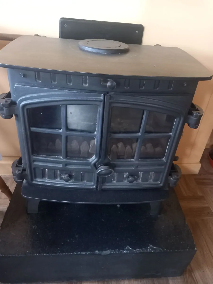 Stove - Image 1