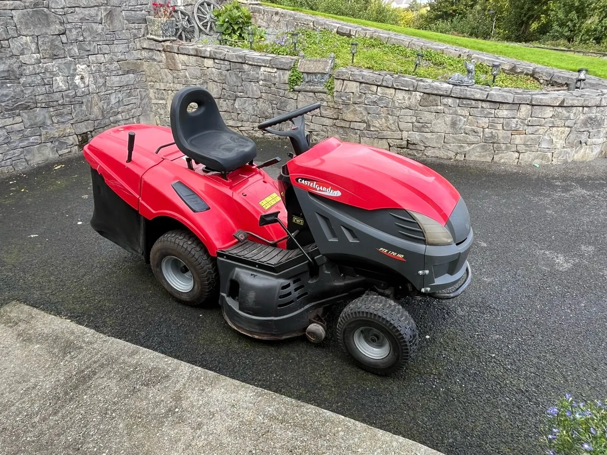 Castlegarden hydro 22HP ride on lawnmower - Image 1