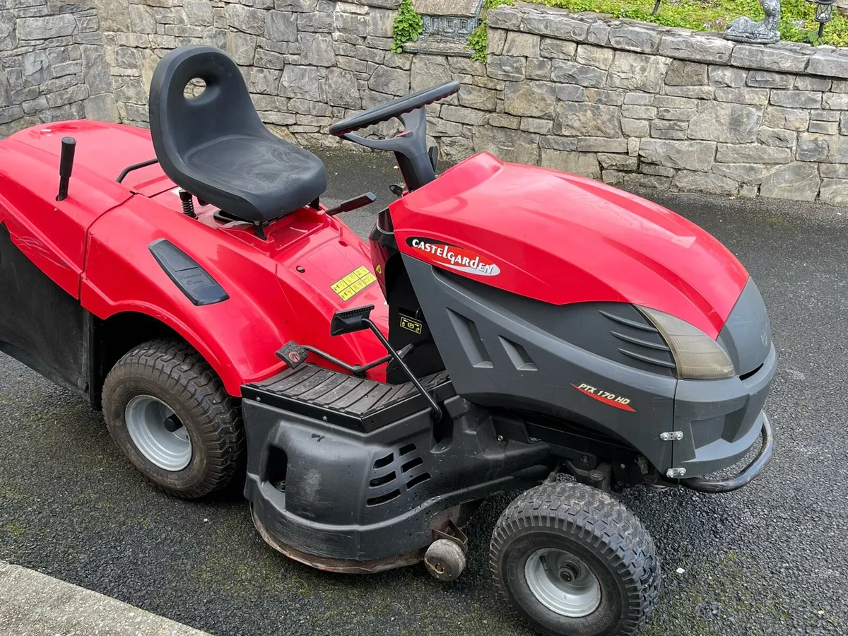 Castlegarden hydro 22HP ride on lawnmower - Image 2