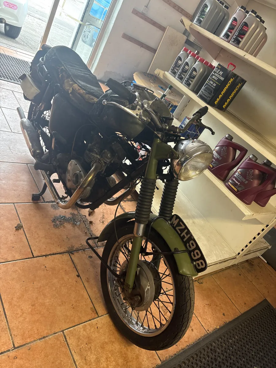 Triumph Other 1968 - Image 2
