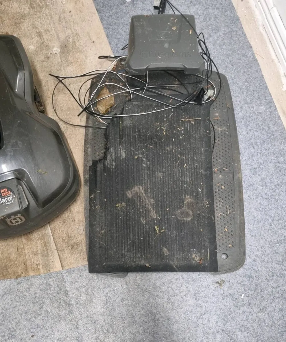 Automower Robotic lawnmower - Image 4