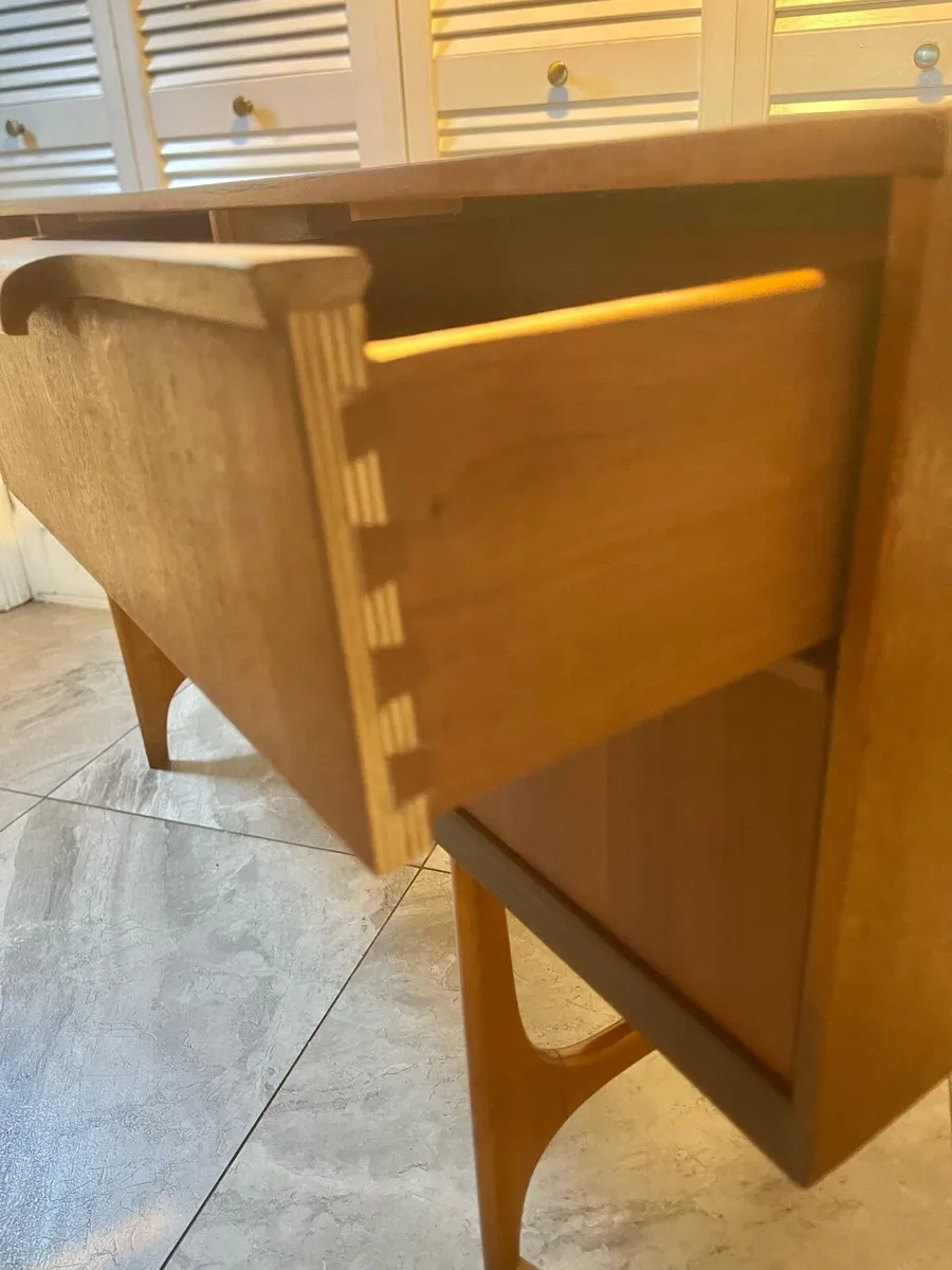 Mid century sideboard - Image 4