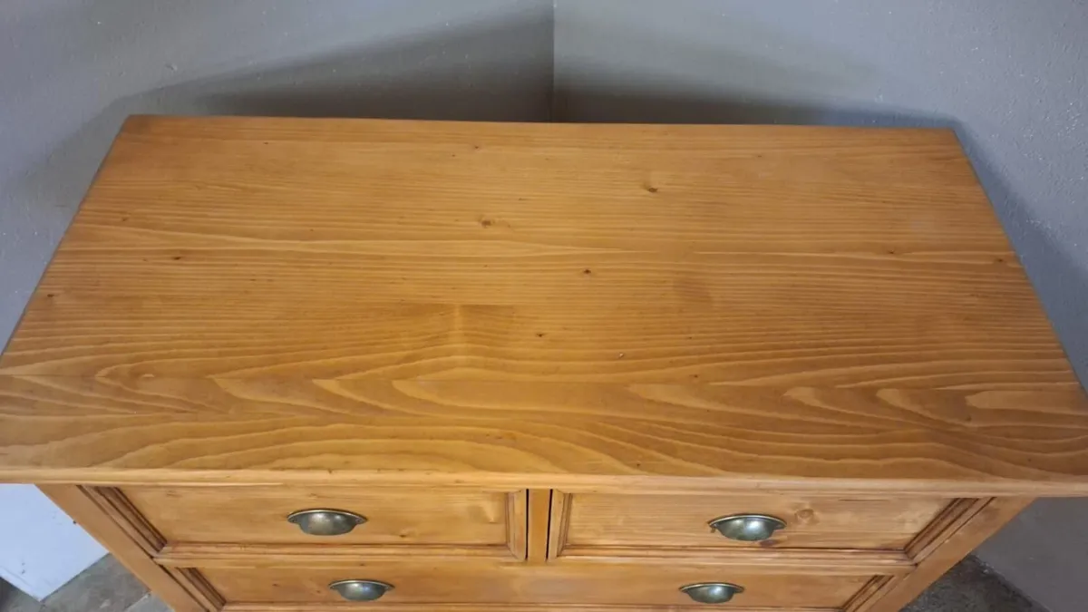 Vintage pine chest of drawers - Image 4