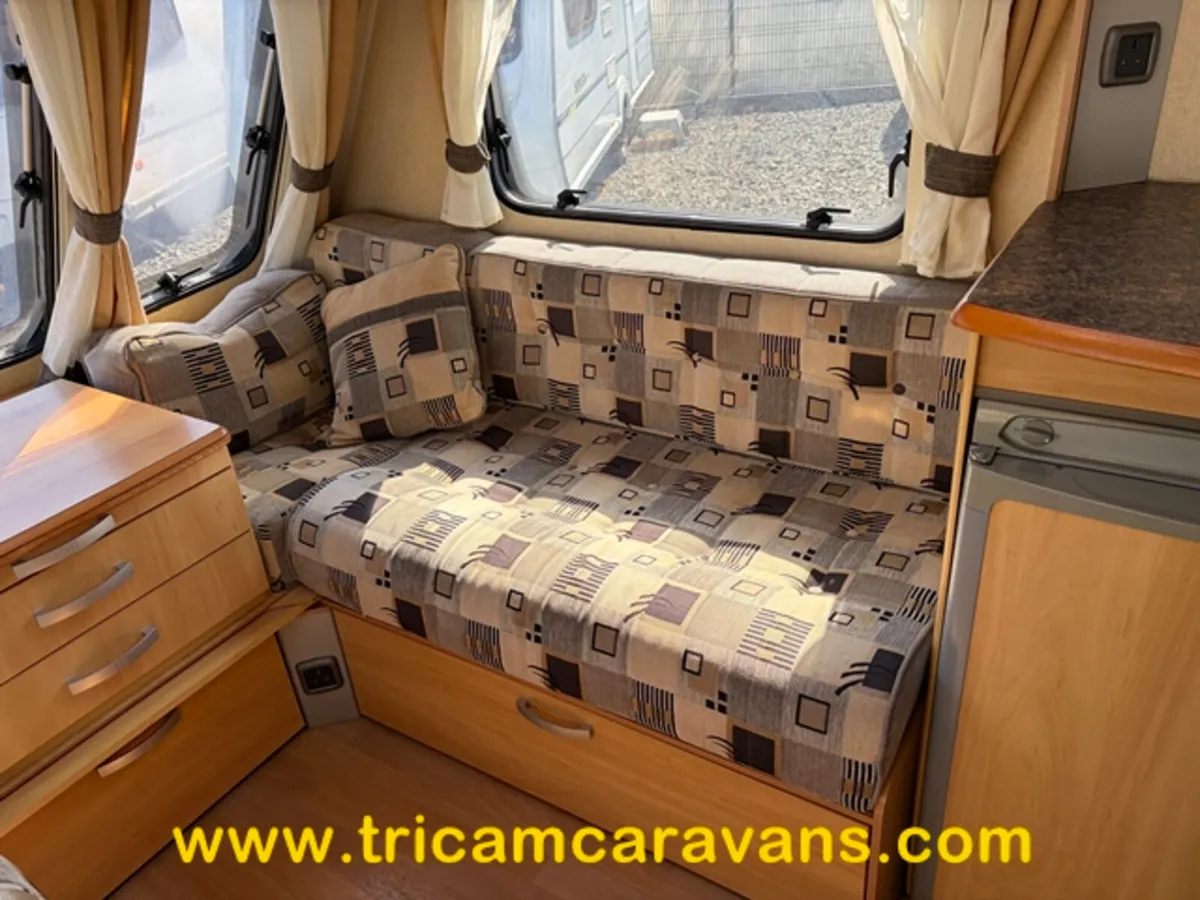 2007 Sterling Europa 495/4 Fixed Bed - Image 4