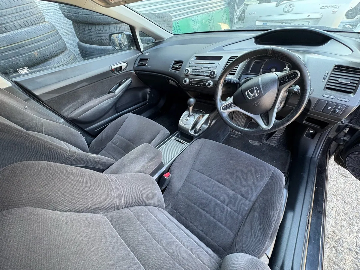 Honda civic fd1 1.8 Vtec “breaking “ - Image 3