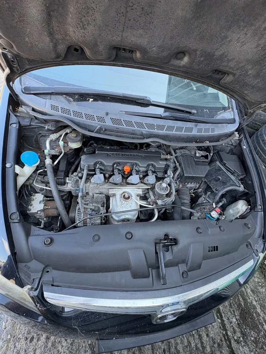 Honda civic fd1 1.8 Vtec “breaking “ - Image 4