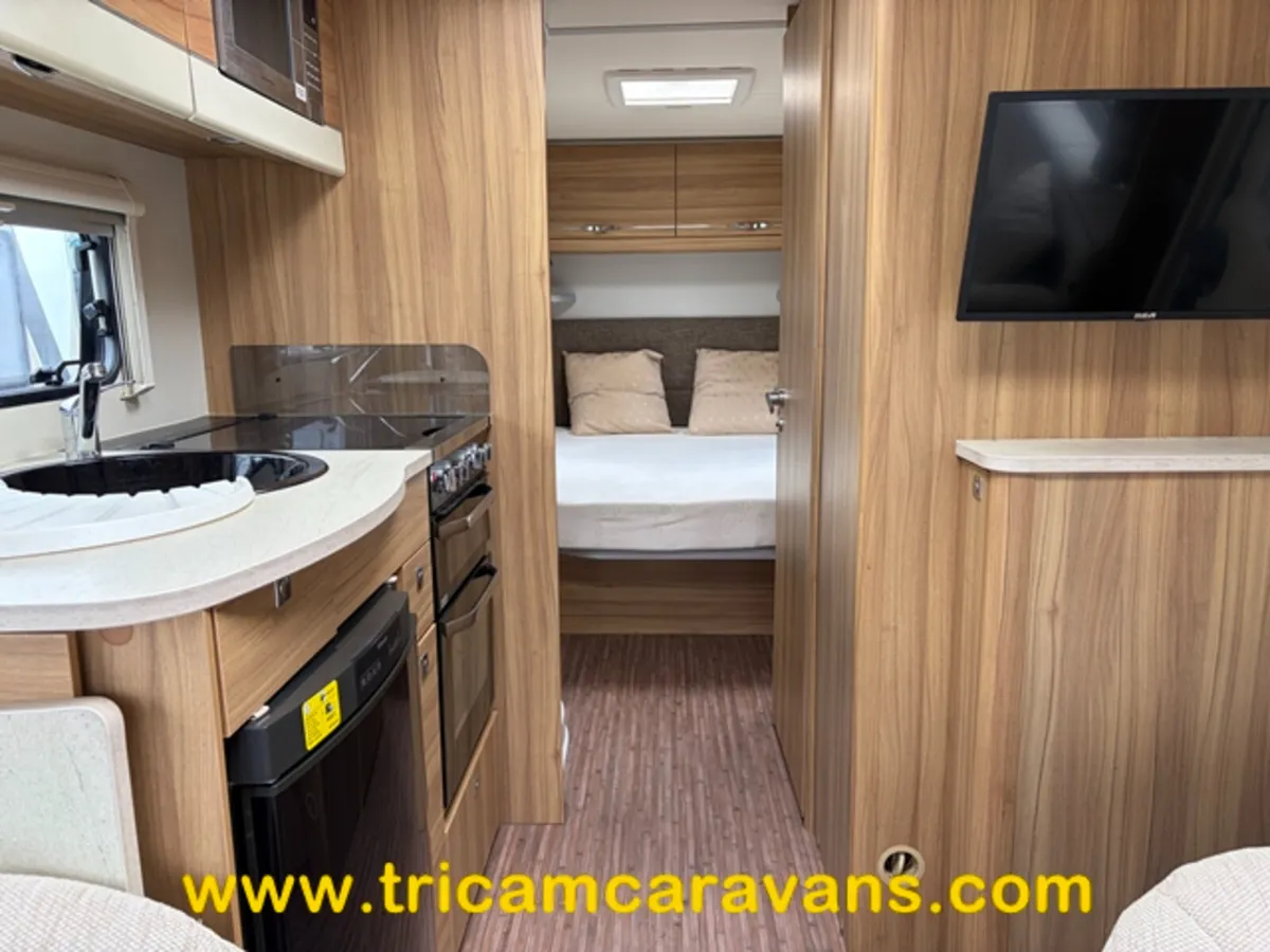 2015 Elddis Avante 550/4 Island Bed - Image 4
