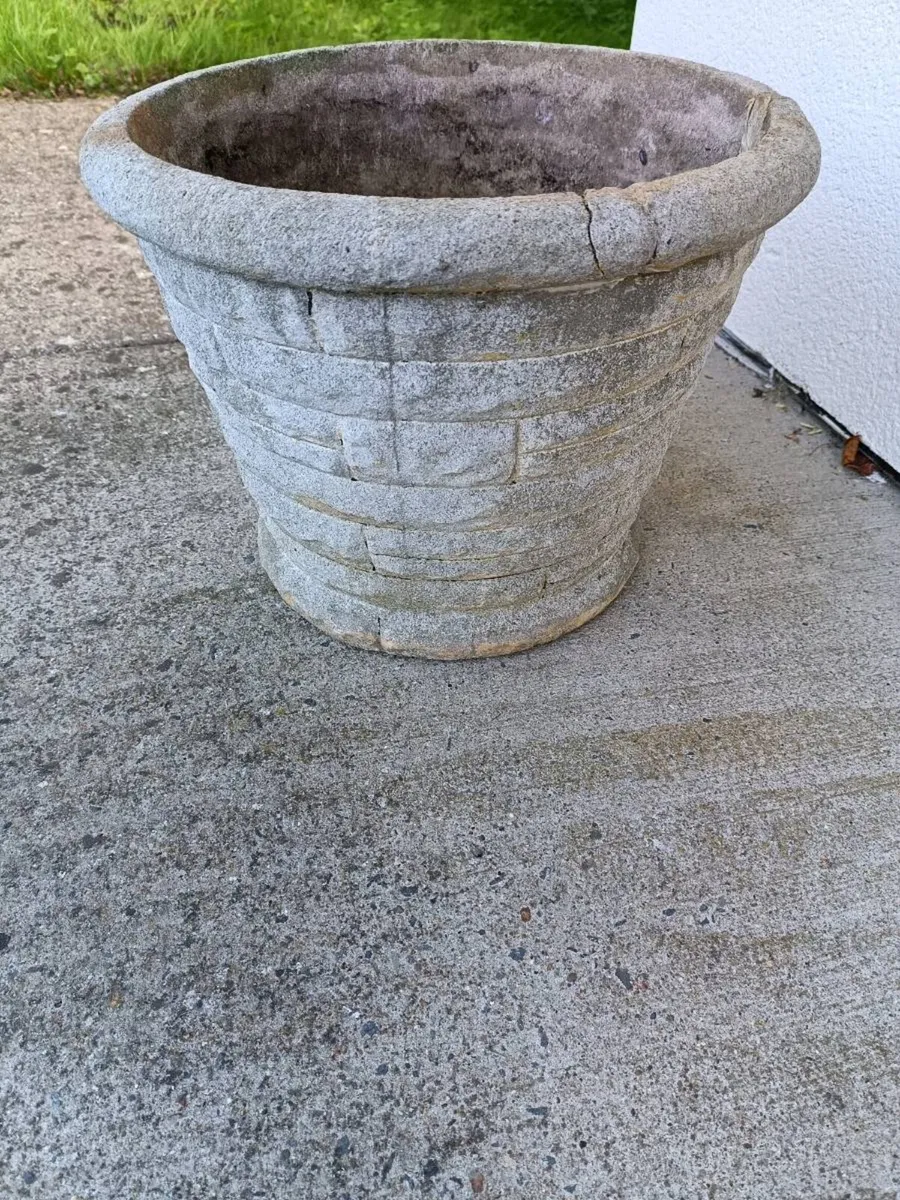Old stone vintage pots - Image 1