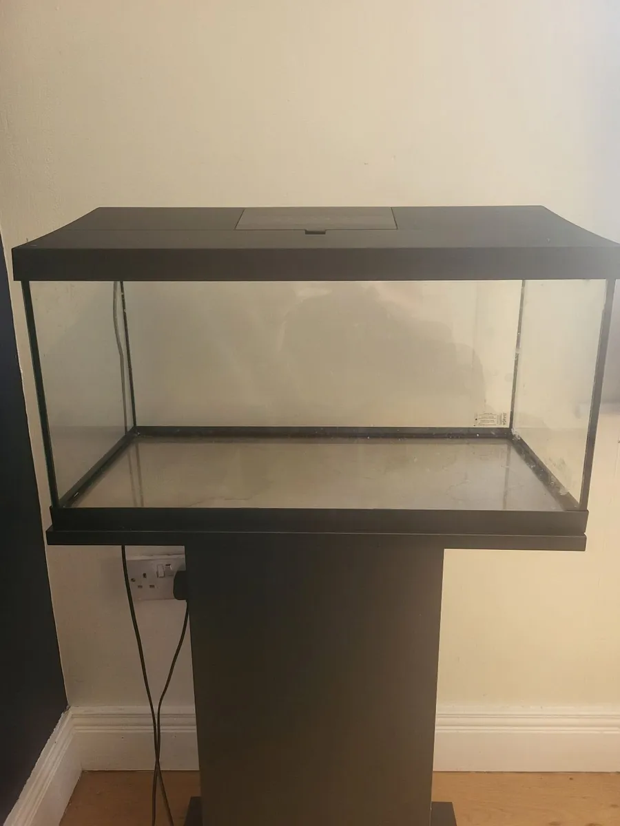 Aquarium - Fish tank - Image 1