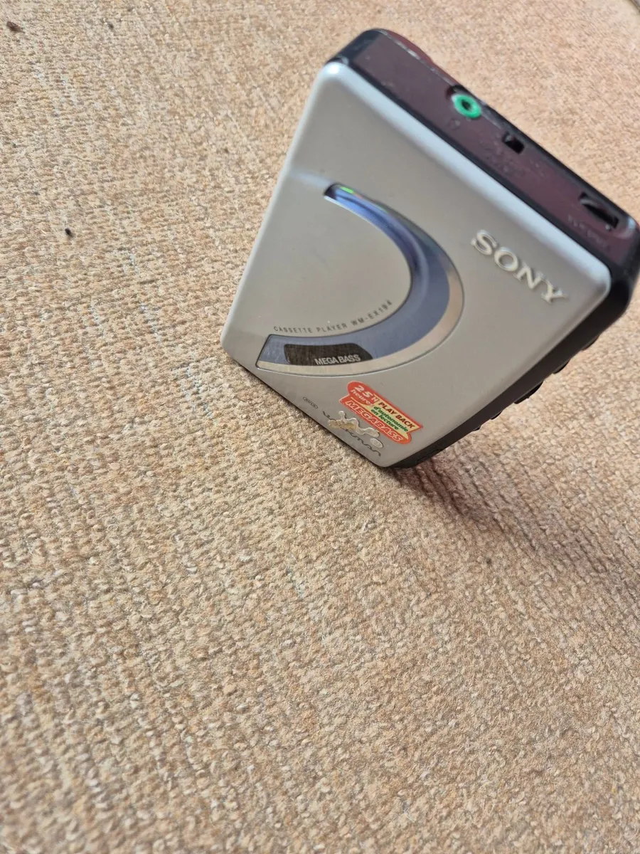 Vintage Sony Walkmam - Portable cassette player - Image 4