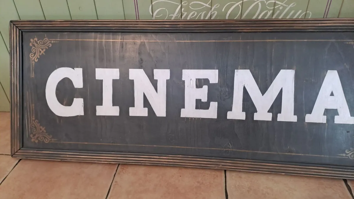 Large vintage style wooden cinema sign - Image 3