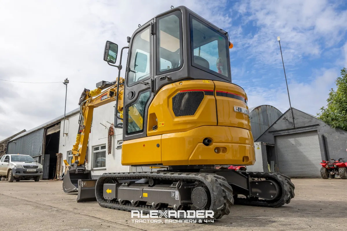 Lovol FR36F-U Mini Digger Excavator - Image 4