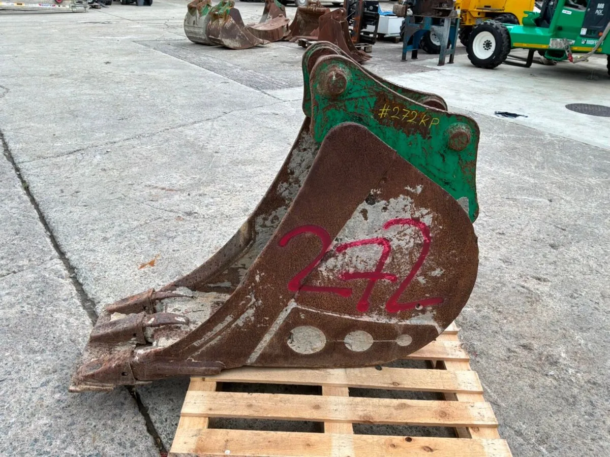 18" gummy digging bucket.......65mm pins........27 - Image 4