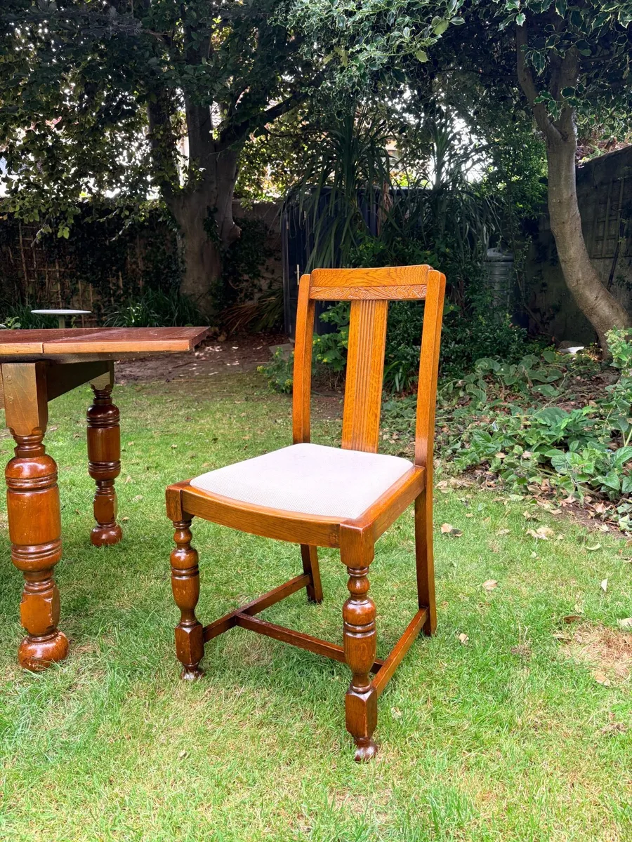 Dining table and 4 chairs - Image 3