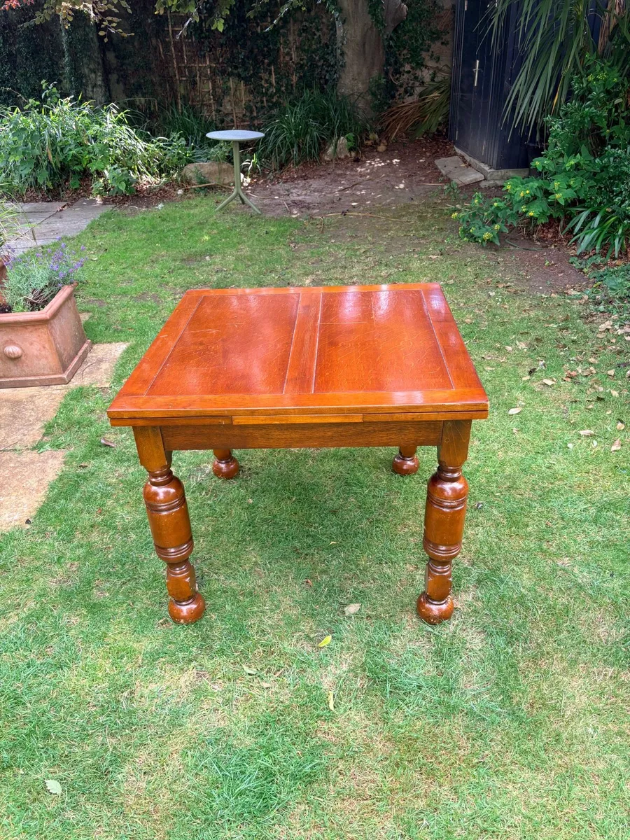 Dining table and 4 chairs - Image 4